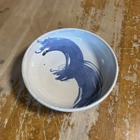 皿(淡い青柄)