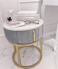 ベルベット調ベッドサイドテーブル（ジャンク品）