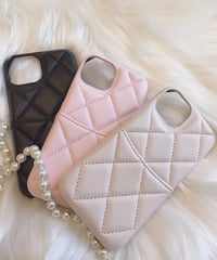キルティングレザーiPhoneケース