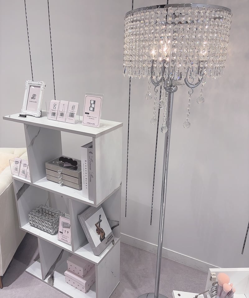 ティアドロップフロアランプ | LARME de LAPIN（ラルムドラパン）