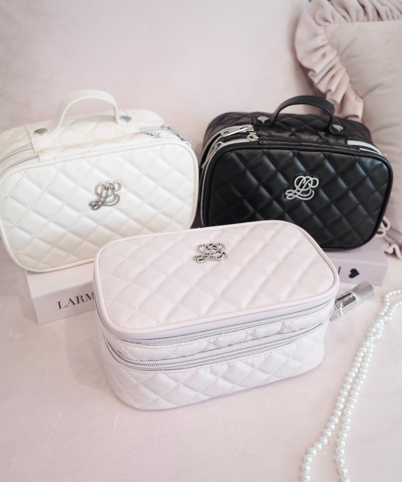 キルティングロゴポーチ | LARME de LAPIN（ラルムドラパン）