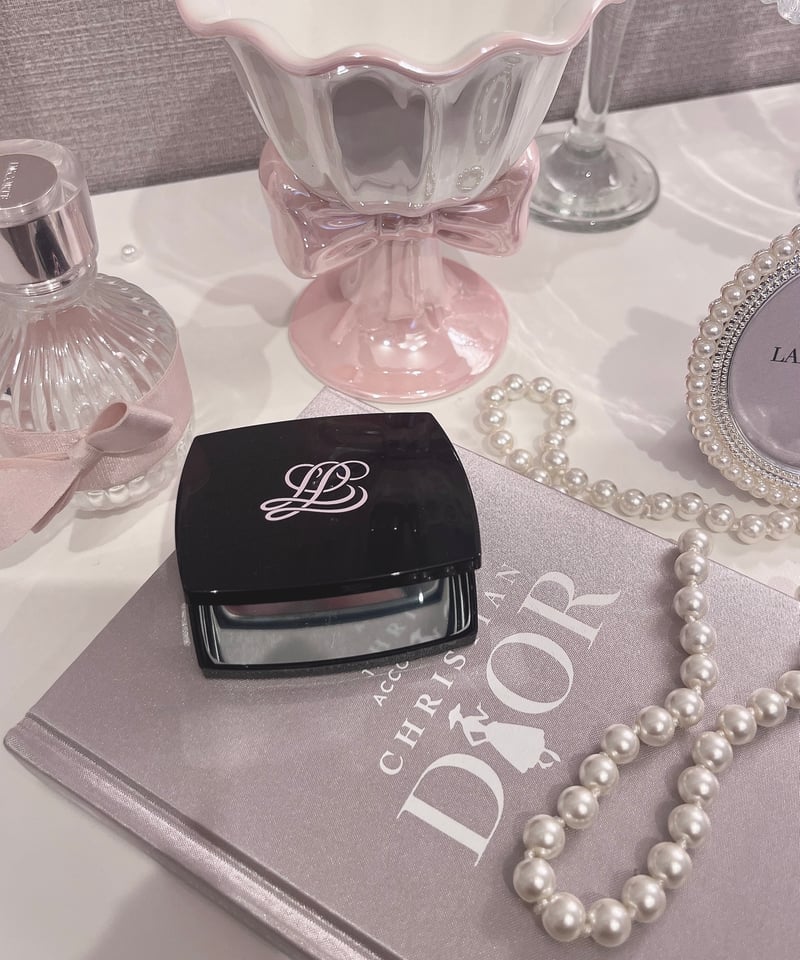 純銀製手鏡 エンブレムコンパクトミラー | LARME de LAPIN（ラルムドラパン）