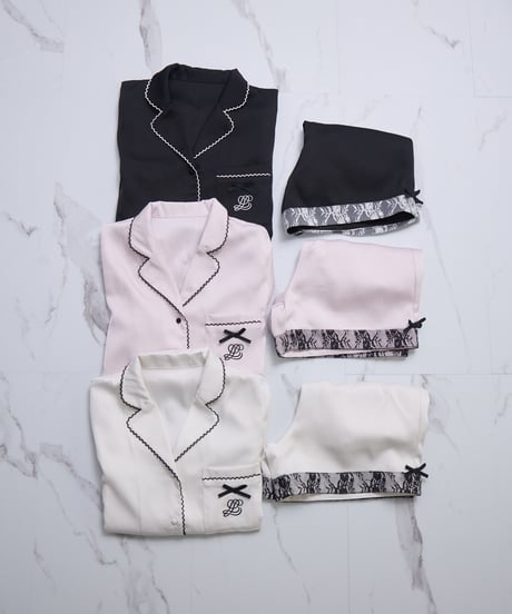 ロゴ刺繍サテンパジャマ