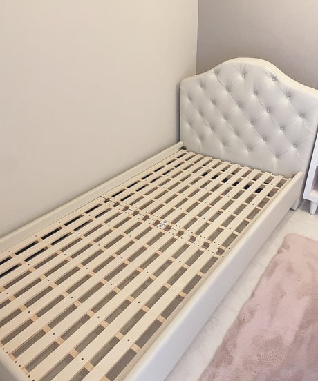 【送料無料】キルティングレザーベッド