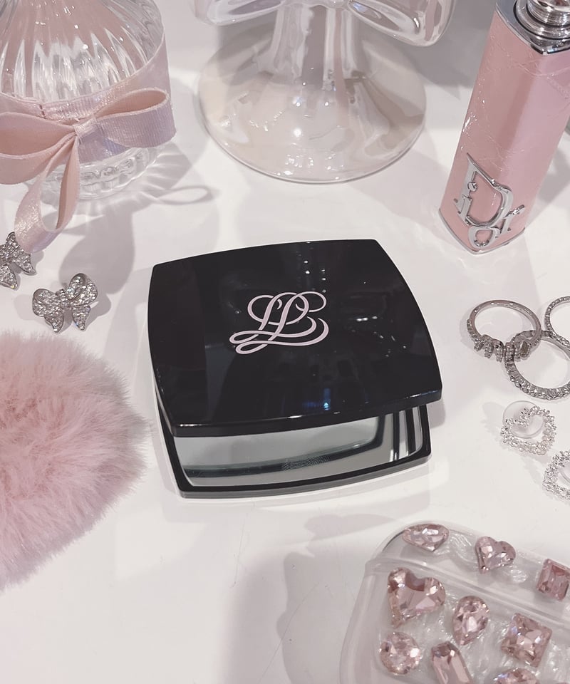 エンブレムコンパクトミラー | LARME de LAPIN（ラルムドラパン）