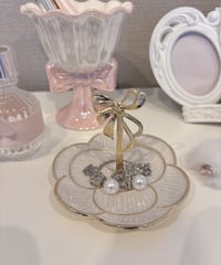 リボンフラワーアクセサリートレー