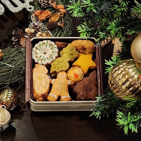クリスマスクッキー缶