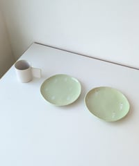 近藤千愛　デミタスカップ小、絵付プレートきみどり