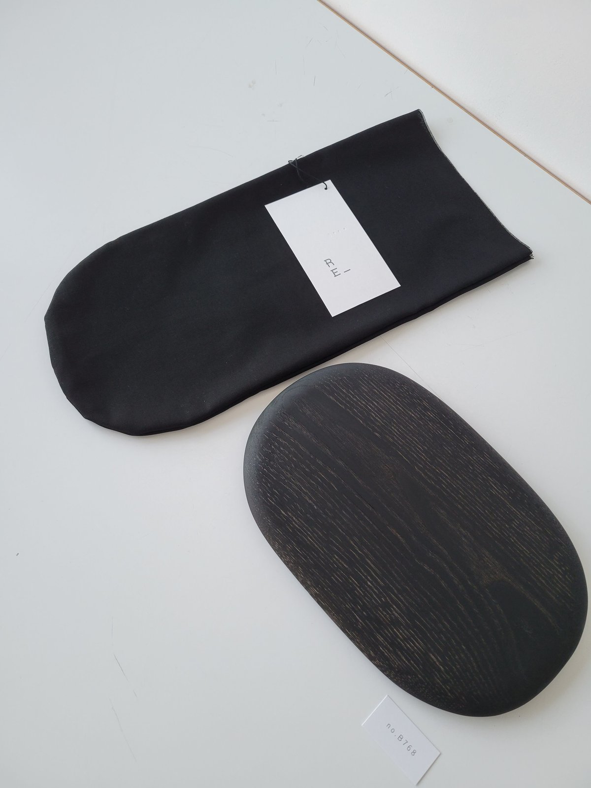 内山玲さんカッティングボード