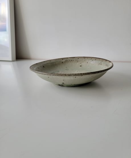 竹本ゆき子　石皿　粉引灰釉