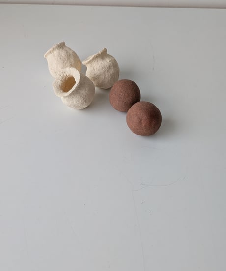 三浦麻衣　小さな作品　こつぼ　ボール