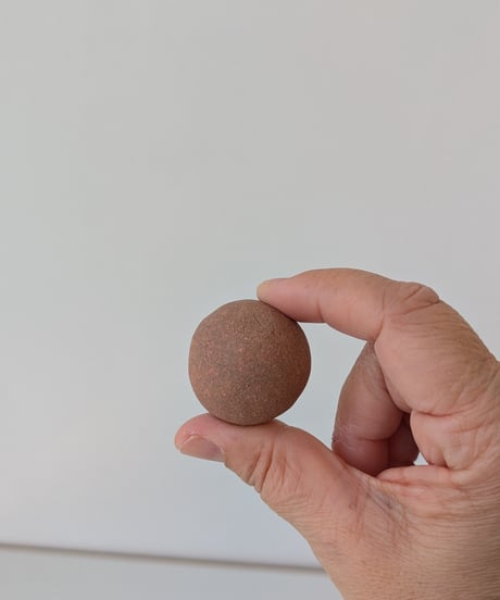 三浦麻衣　小さな作品　こつぼ　ボール