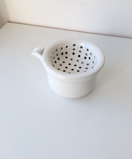 CANASA ソルトポット、水切り片口