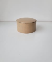 中沢学　白漆の箱　丸