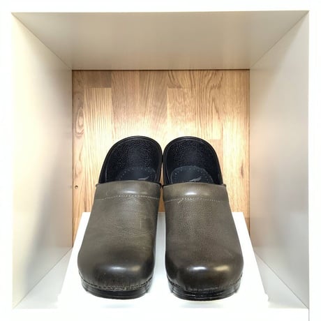 [半額 セール]  ダンスコ dansko プロフェッショナル モス バーニッシュヌバック アウトレット