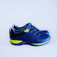 [半額 セール] ダンスコ フィリシア ティール ウォータープルーフ メッシュ 撥水加工  Vibramソール  アウトレット