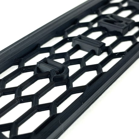 ジムニーJB23 ボンネットエアインテークダクト用メッシュグリル(1〜8型用)　JLP-BGL01