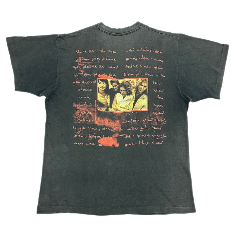 BON JOVI These Days Tシャツ　激レア　1993 BON JOVI These Days Tシャツ 激レア 1993 - メルカリ