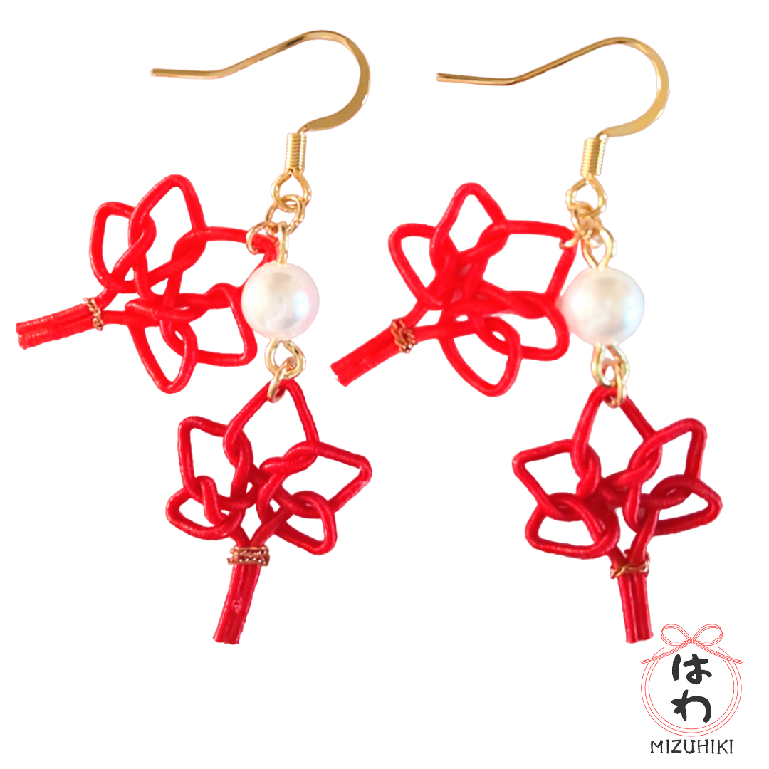 2つの紅葉 ピアス/イヤリング | はわ-MIZUHIKI-