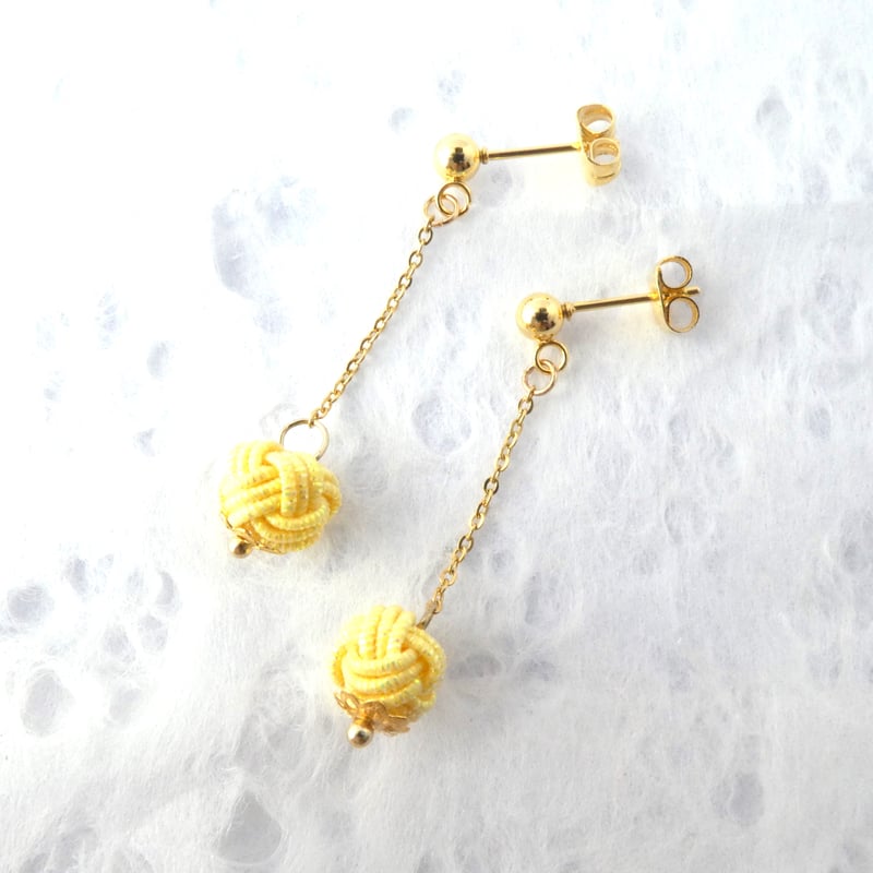 水引あわじ玉スイング ピアス/イヤリング 黄 | はわ-MIZUHIKI-