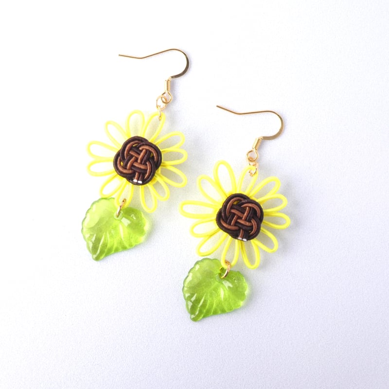 水引ひまわり ピアス/イヤリング | はわ-MIZUHIKI-