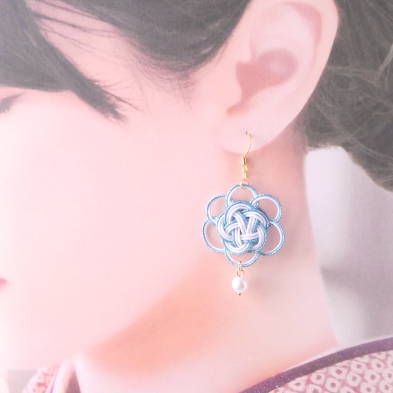 水引 フラワー ピアス/イヤリング 羽衣ブルー | はわ-MIZUHIKI-