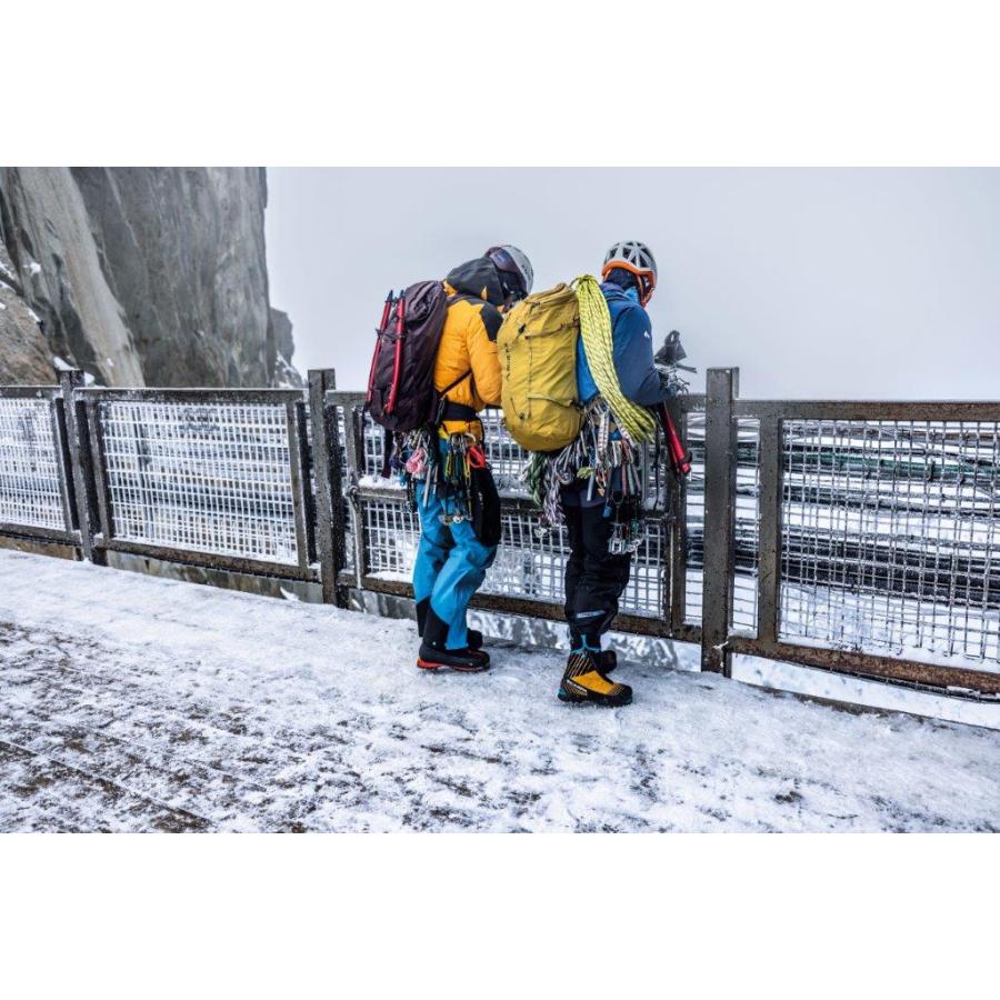 BLUEICE ブルーアイスチル 32L | 山とキャンプ道具 おきび堂