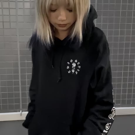 龍(パーカー)