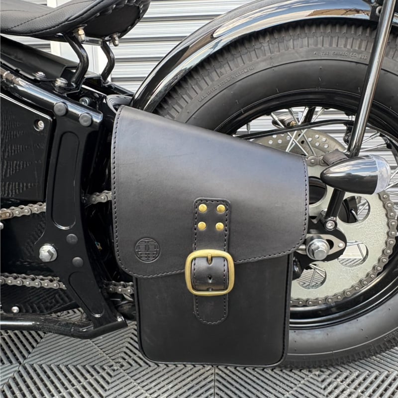 第3弾　レザー製サドルバッグ　筒型 THUNDER MOTORCYCLES オリジナル本革サドルバッグ | Thunder Mot
