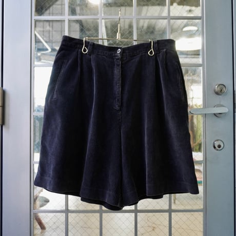 liz sport black cords shorts