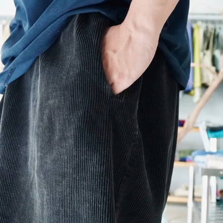 liz sport black cords shorts