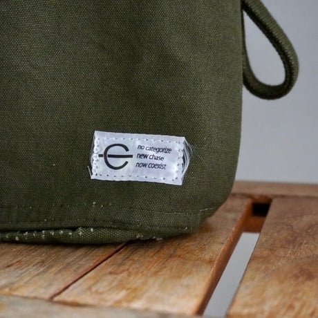 THE CORE OF THINGS × N.C reversible pouch bag solid 4