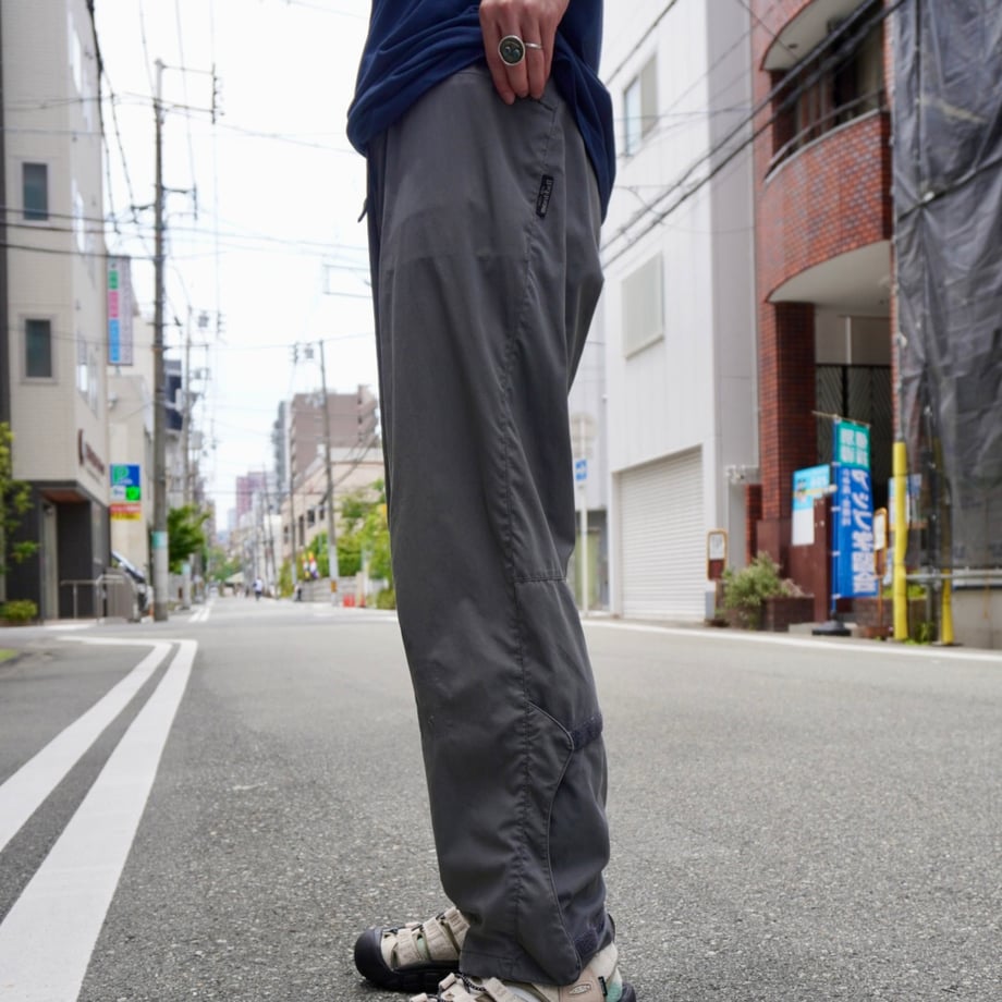 6858d46ff0a6af1fff2a901c