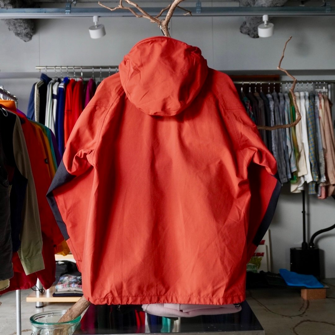 old mont-bell nylon anorak GORE-TEX | HIGE OSAK