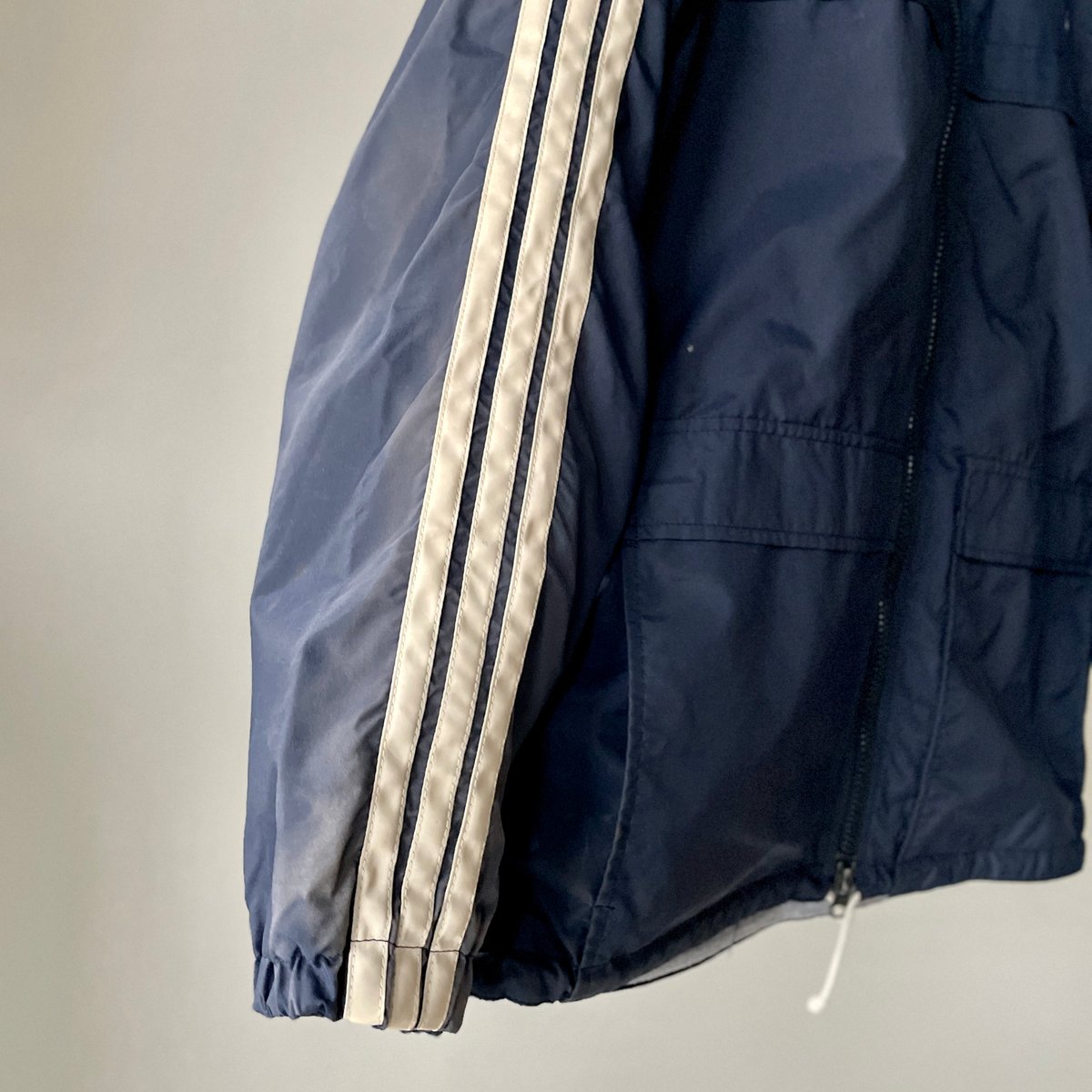 【80s】adidas ナイロンジャケット M 【デサント製】 USED【 adidas 】90sナイロンジャケット（デサント製）／MENS：M