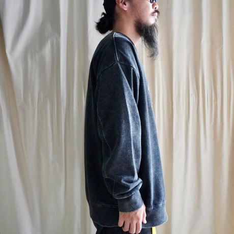 mate sweat black × gold
