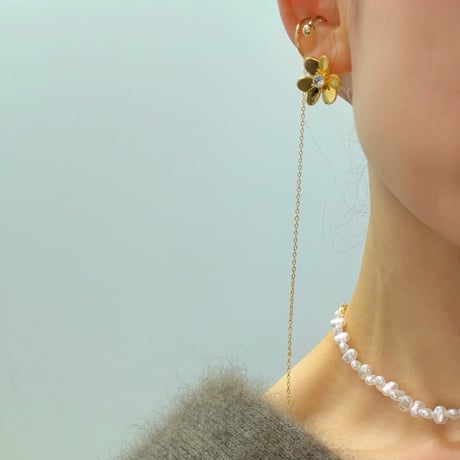 シンプルゴールドロングチェーンイヤカフ