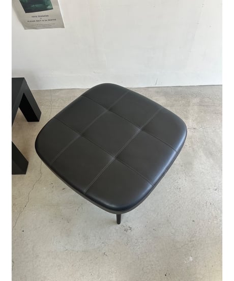 WALTER KNOLL, Leather Ottoman