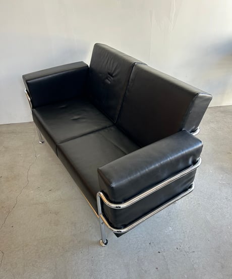 BLK Leather Sofa