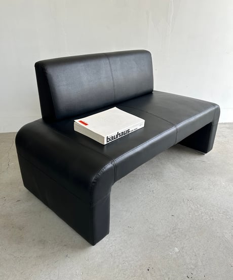 Armless BLK Leather Sofa