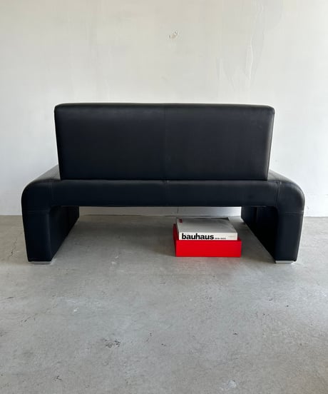 Armless BLK Leather Sofa