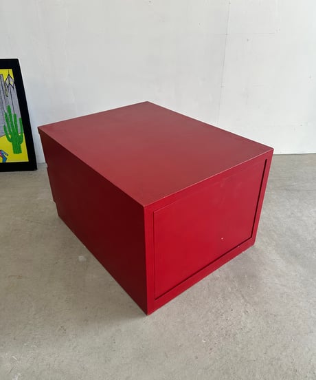 Red Low Board