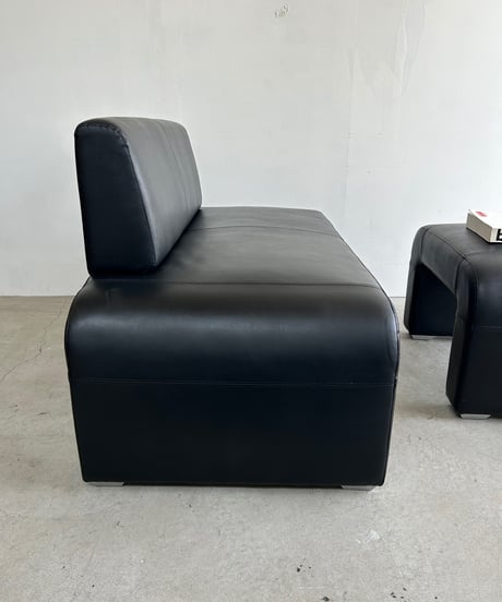 Armless BLK Leather Sofa