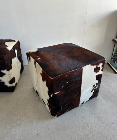 Cowhide Ottoman stock2