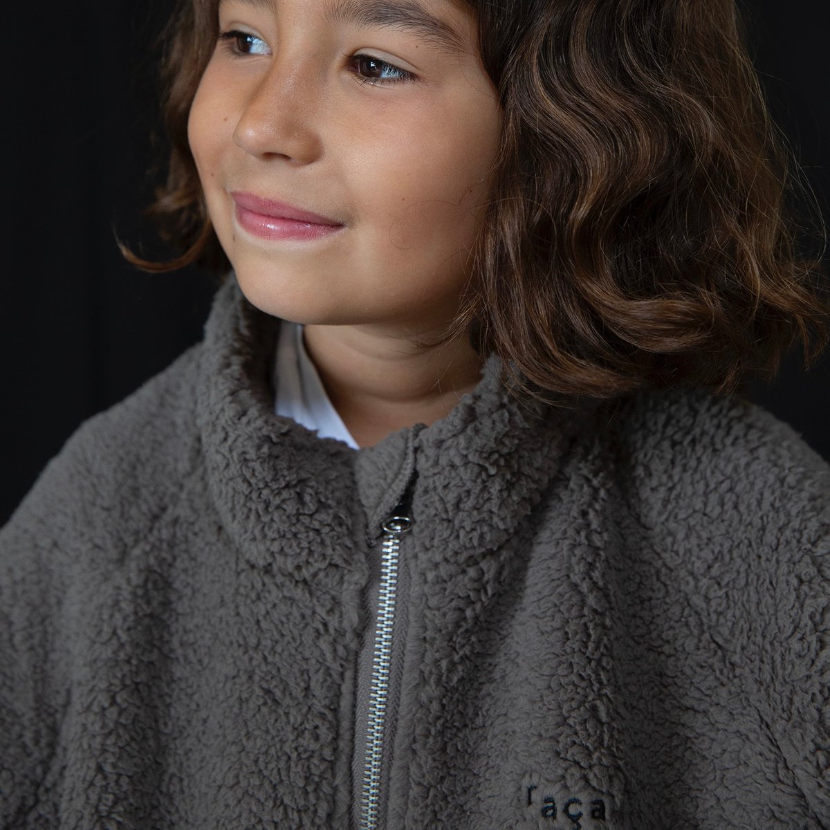 ラスト1【Façade】Teddy Zip sweater - STONE | Oggi.