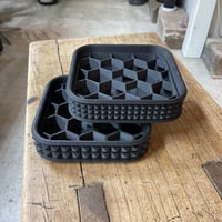 UKEZARA SQUARE STUDS  L