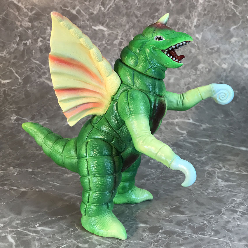 楳図かずお版「ウルトラマン」ソフビシリーズ ドラコ レトロ版