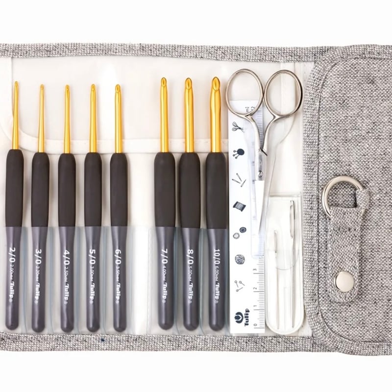 チューリップ エティモ クッショングリップ付きかぎ針セット ロイヤル