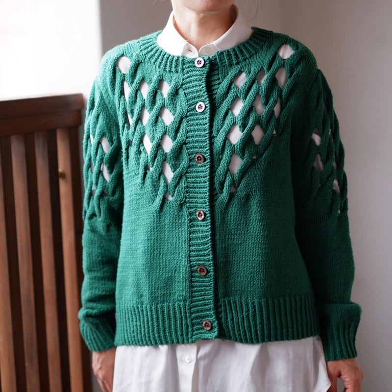 っっきり　　アトリエGG スヌード2つ なわ編み穴あきカーディガン アトリエk'sk | ニットショップまつや