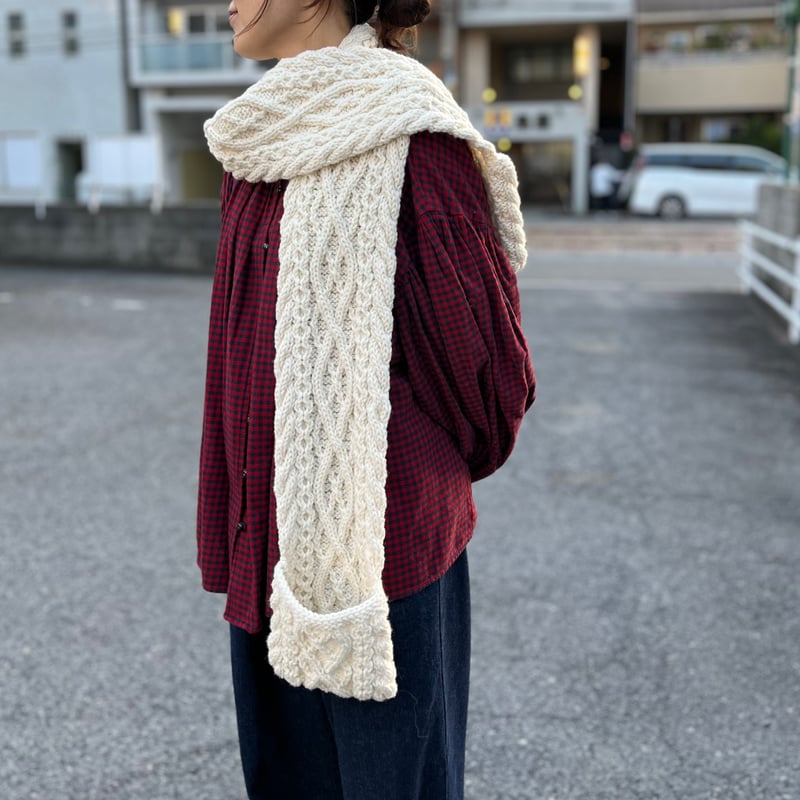 DARUMA ケーブル模様のポケットマフラーキット | ニットショップまつや